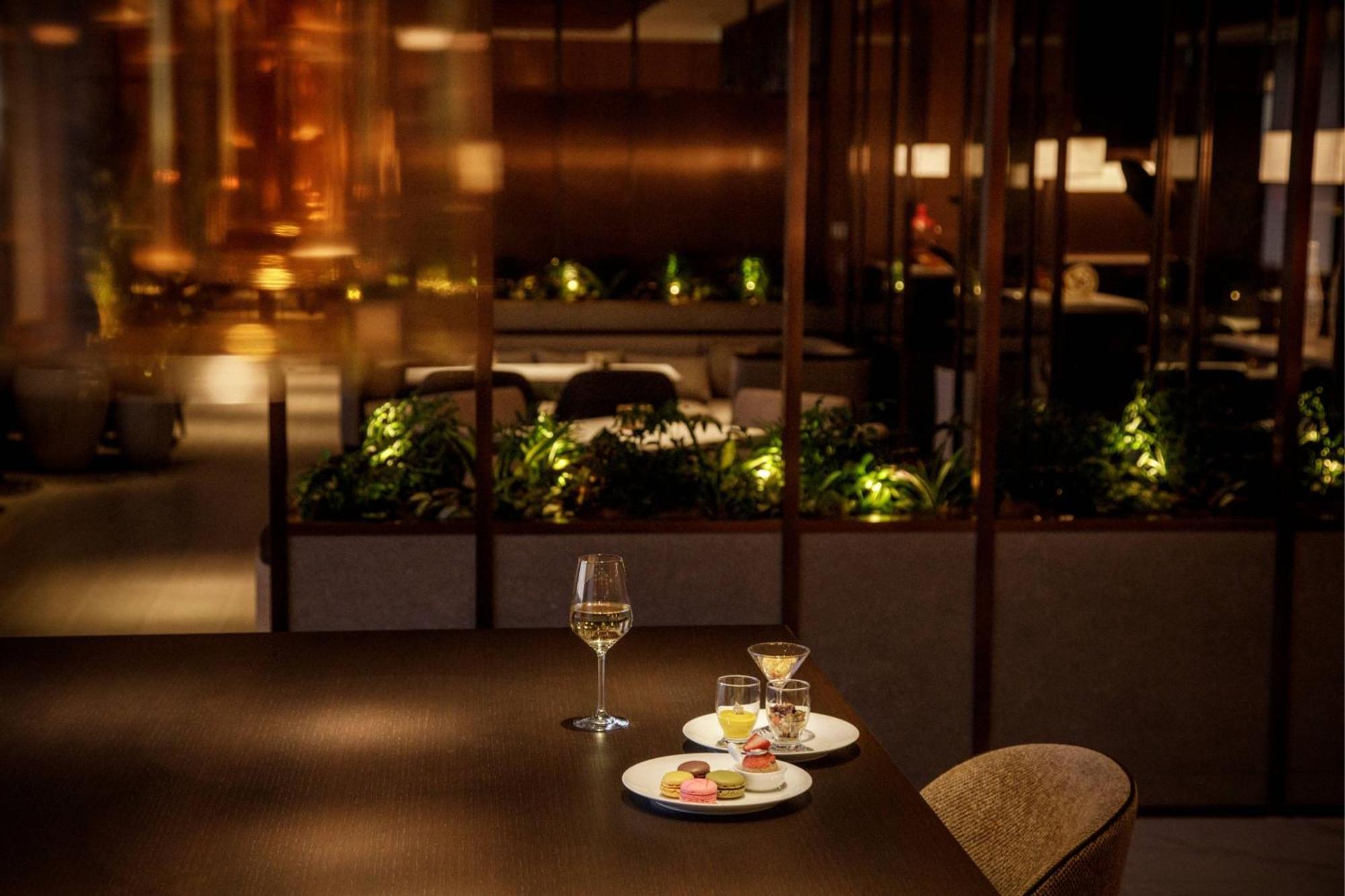 The Westin Tokyo Hotel Exterior foto
